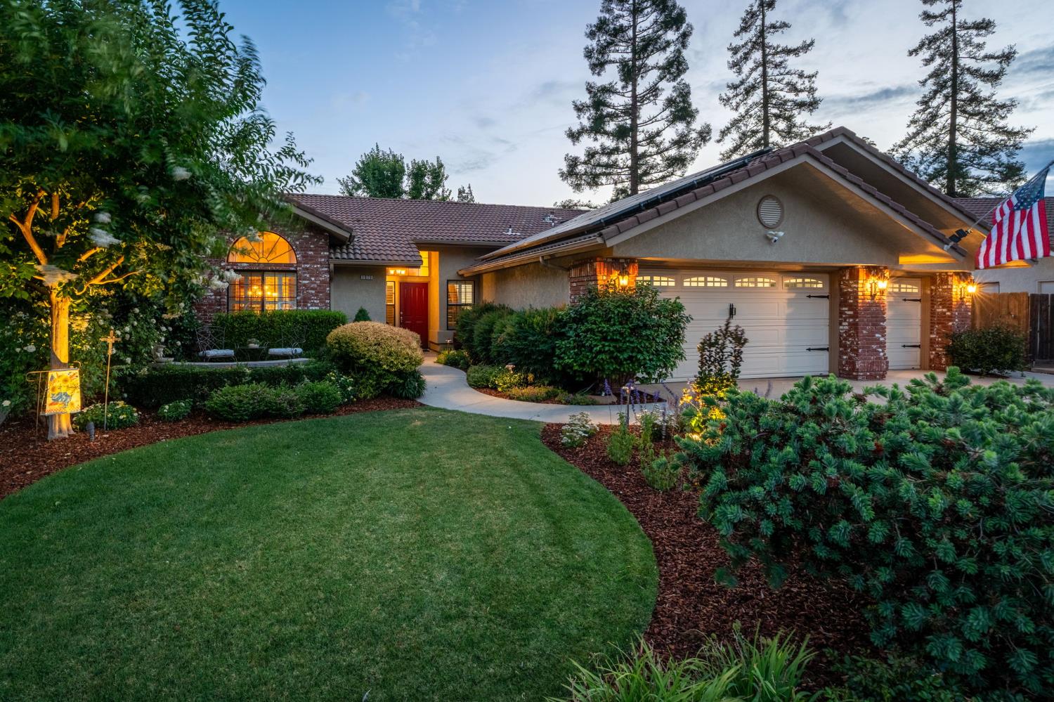 1978 Gibson Ave, Clovis, CA 93611