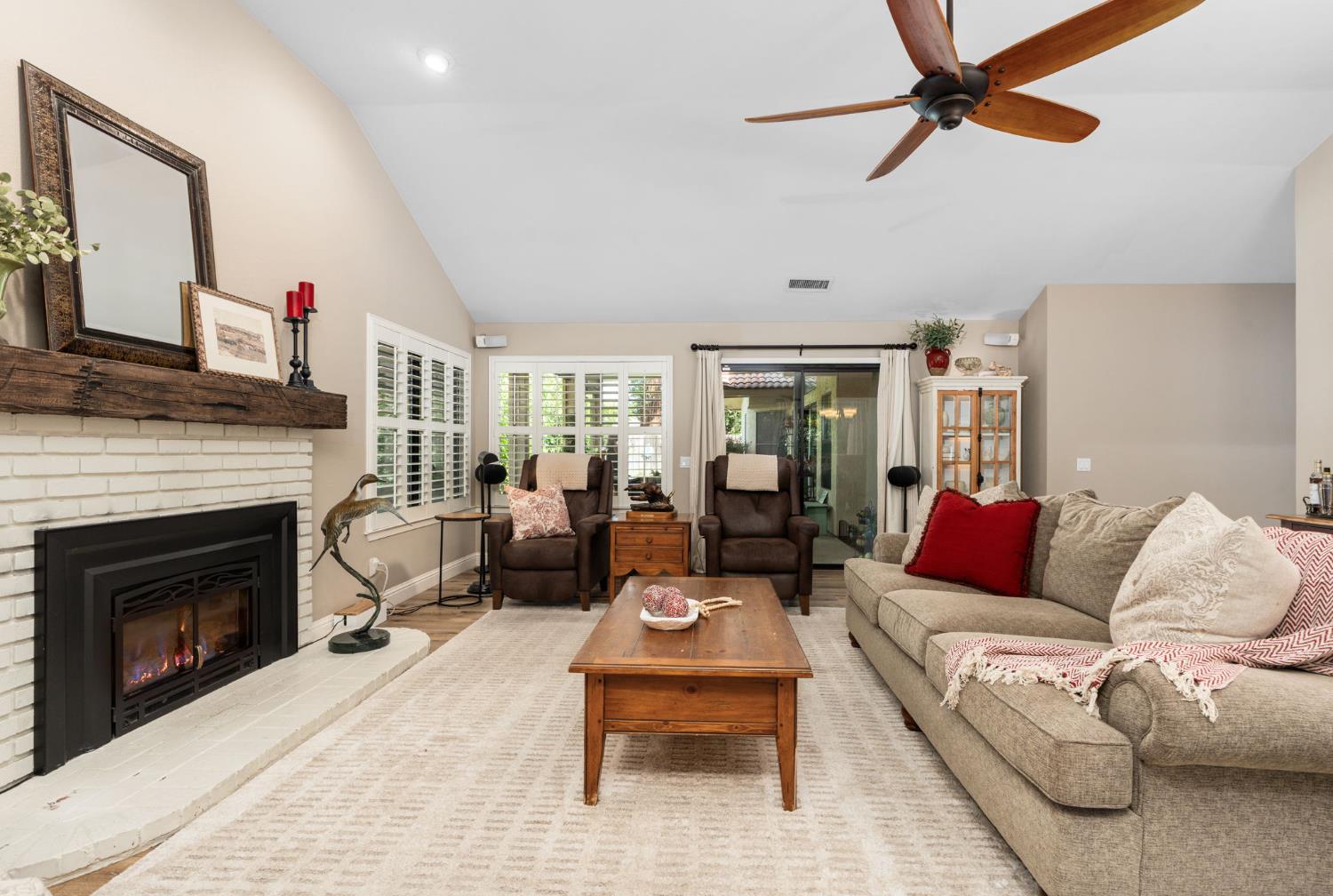 1978 Gibson Ave, Clovis, CA 93611
