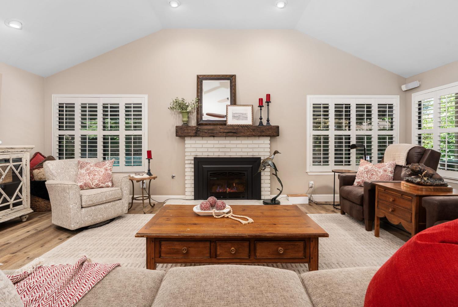 1978 Gibson Ave, Clovis, CA 93611