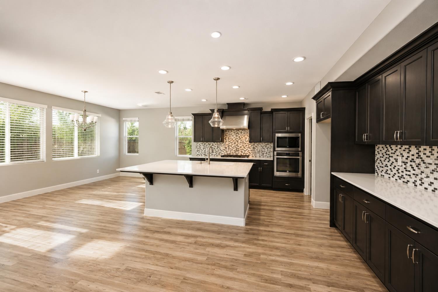 3488 Lincoln Ave, Clovis, CA 93619