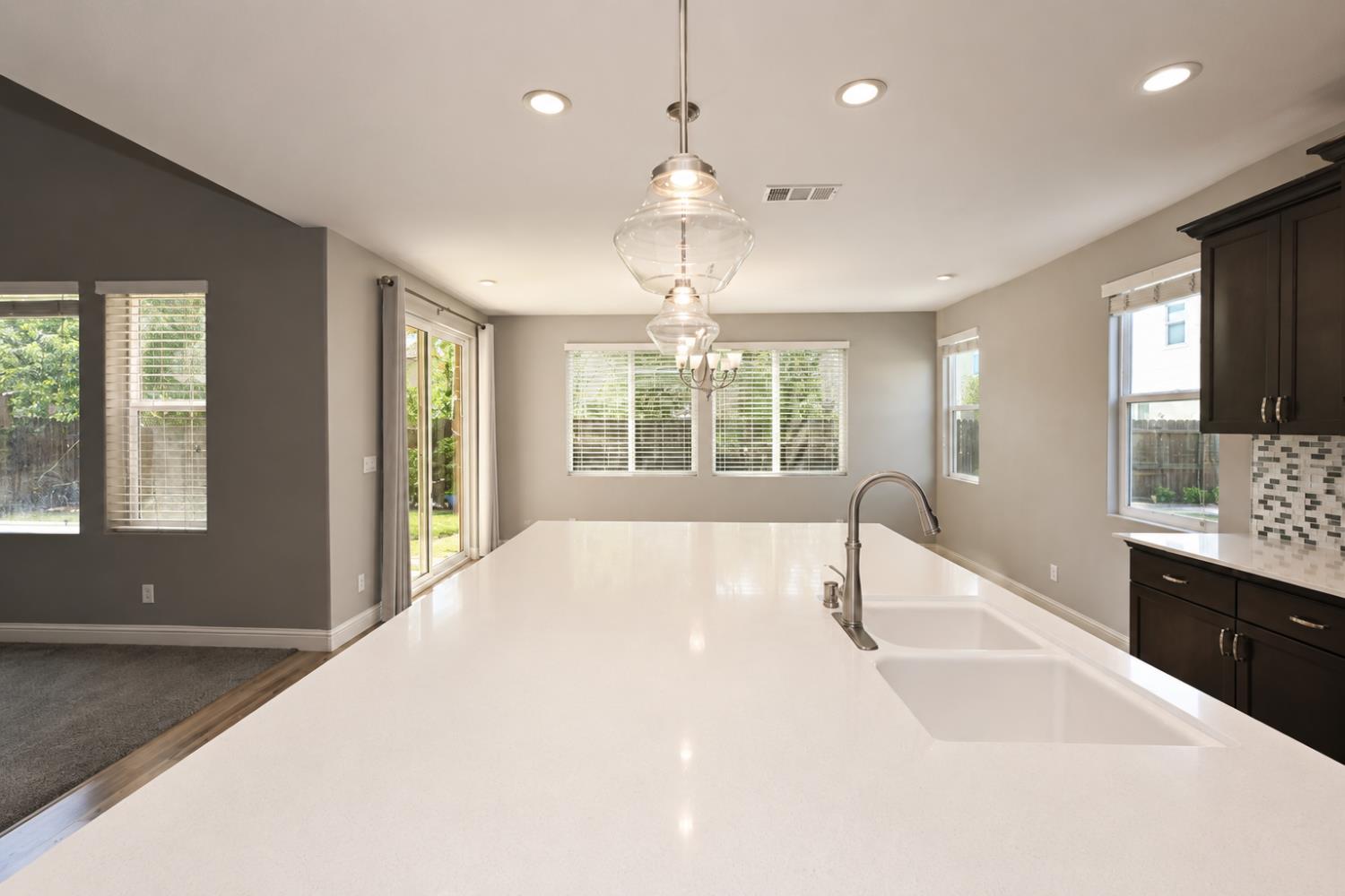 3488 Lincoln Ave, Clovis, CA 93619