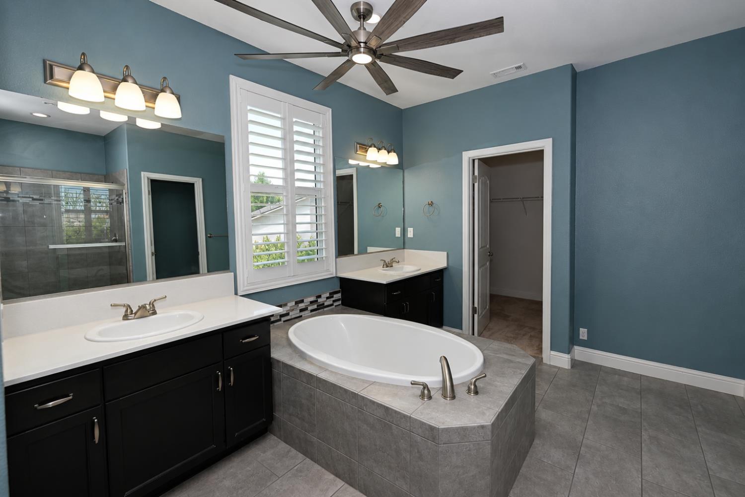 3488 Lincoln Ave, Clovis, CA 93619