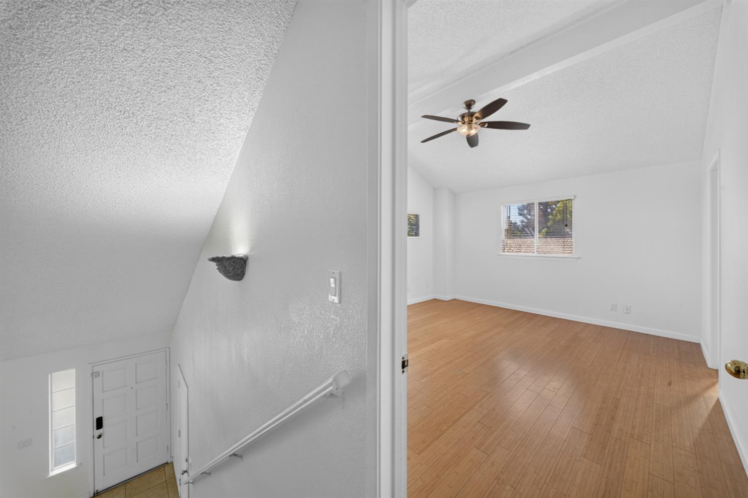 1813 E Shea Dr, Fresno, CA 93720