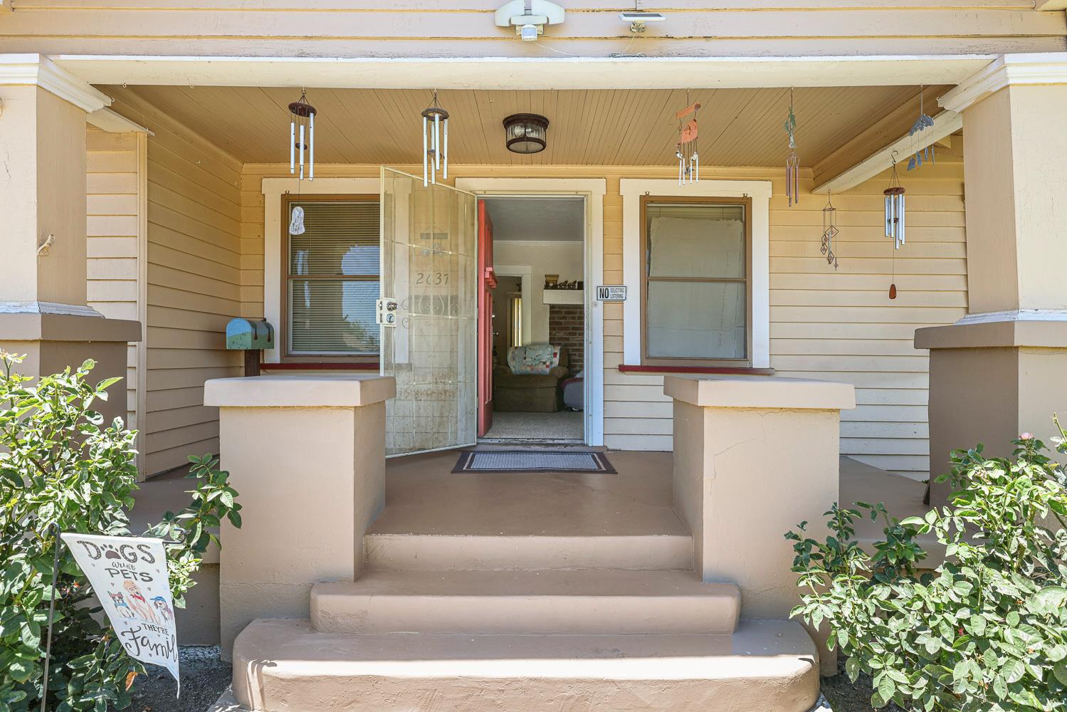 2637 A St, Selma, CA 93662