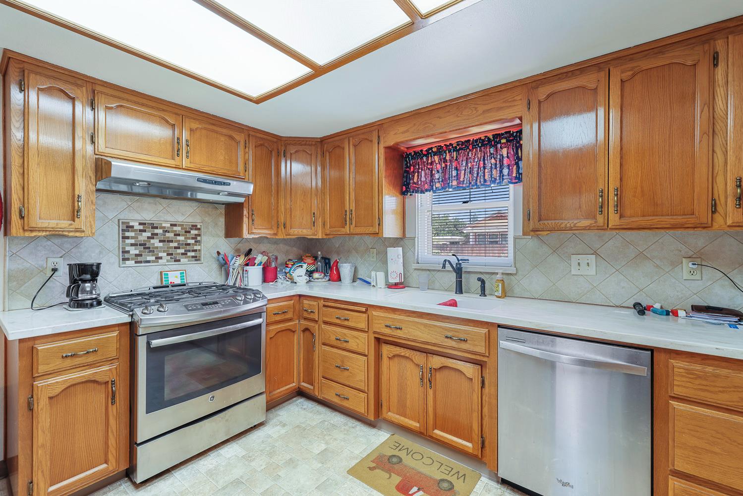 2637 A St, Selma, CA 93662