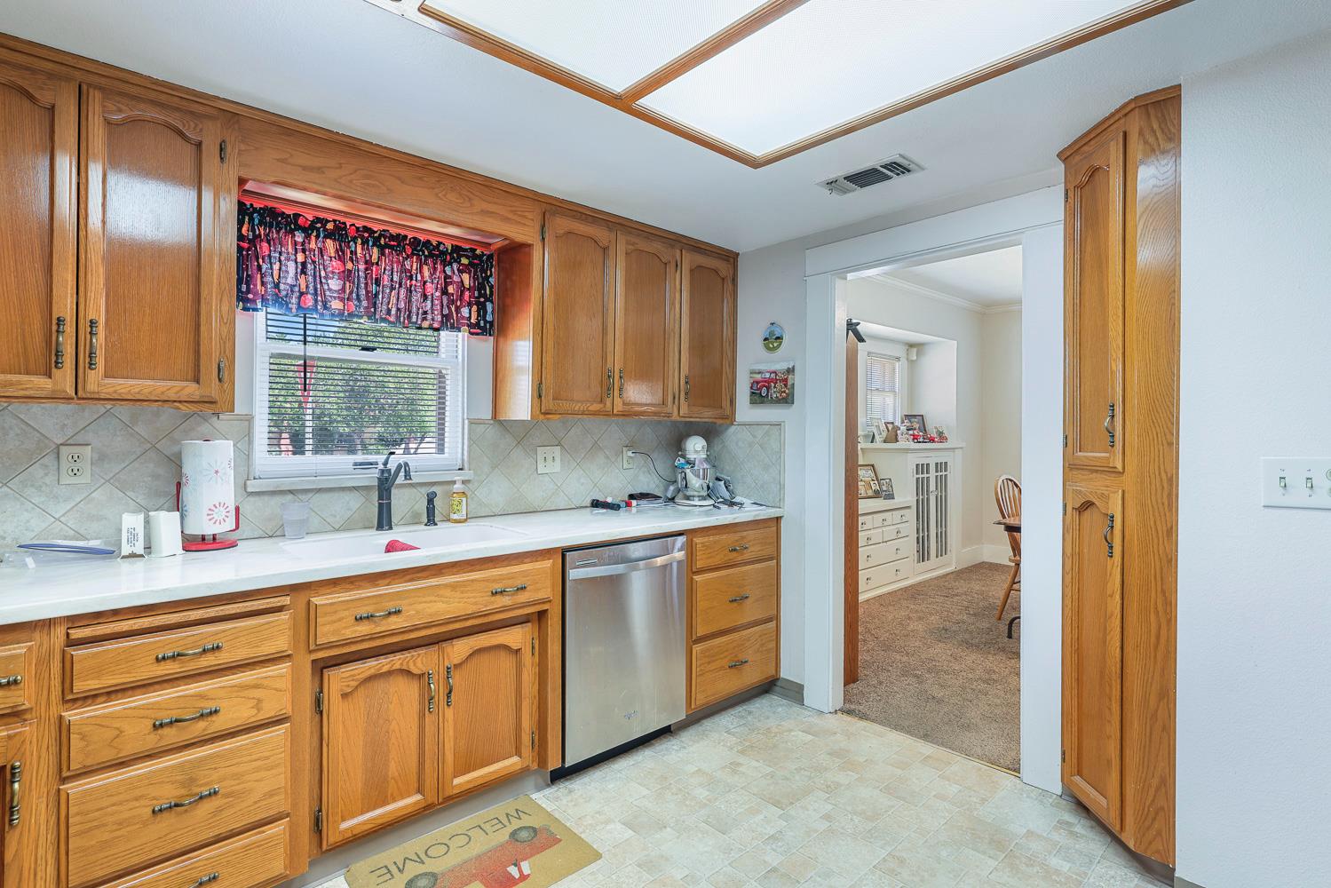 2637 A St, Selma, CA 93662