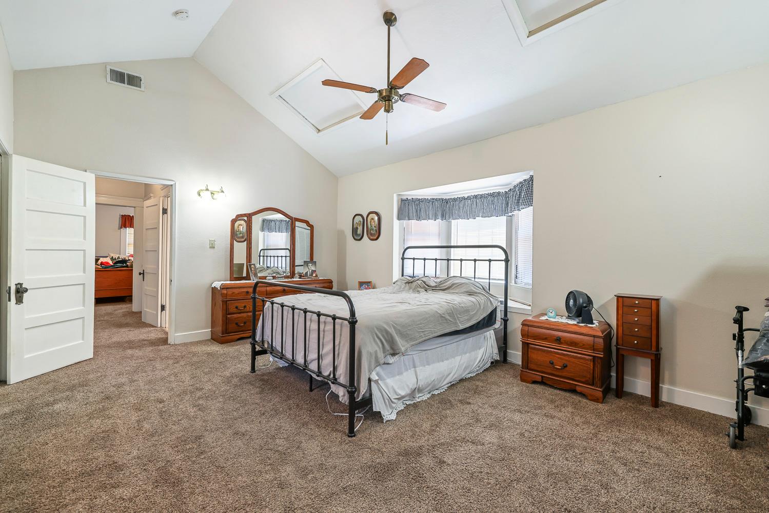 2637 A St, Selma, CA 93662