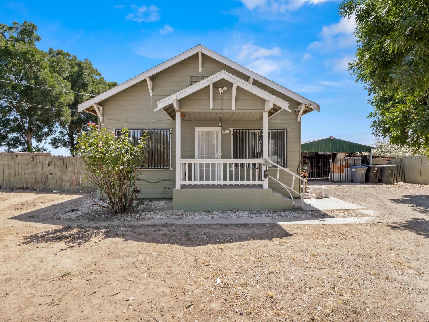 6072 S Maple Ave, Fresno, CA 93725
