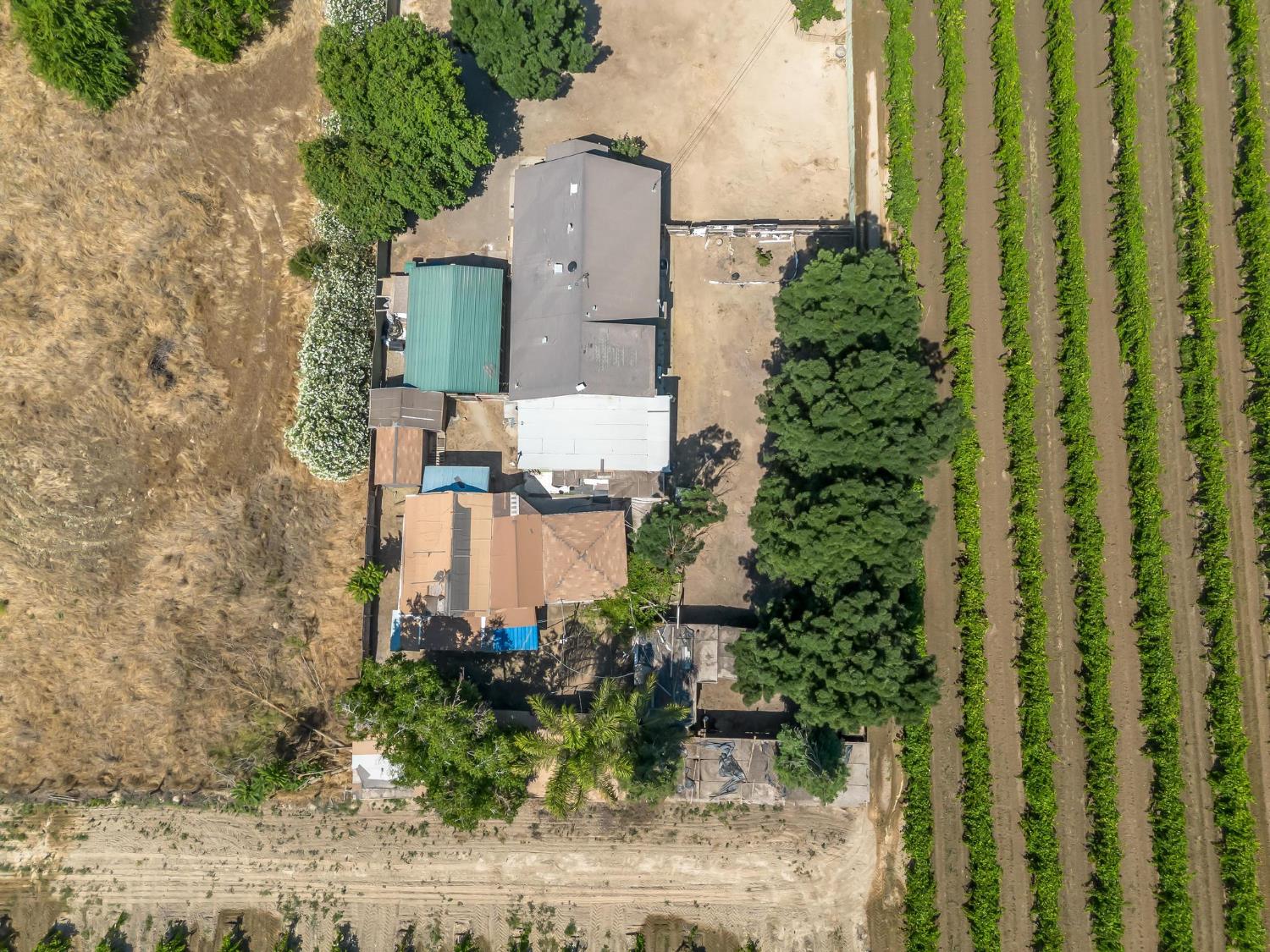 6072 S Maple Ave, Fresno, CA 93725