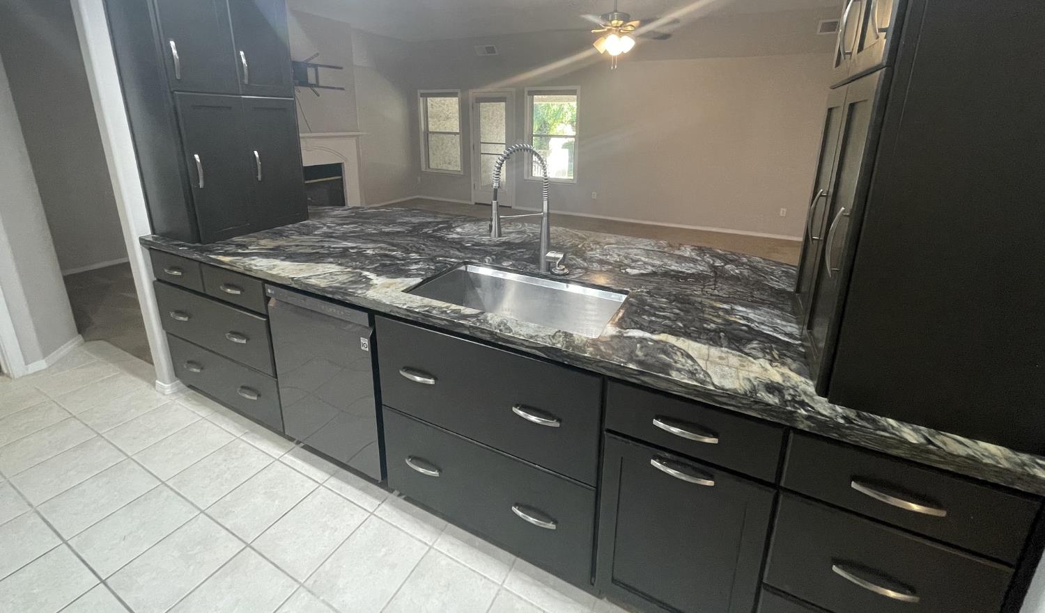 1550 Kamm Ave #110, Kingsburg, CA 93631