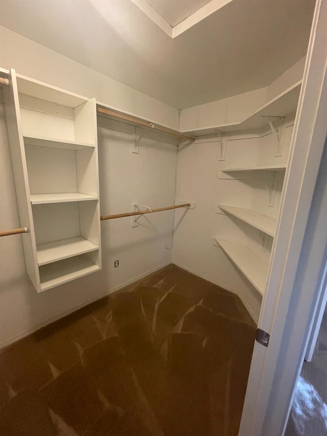 1550 Kamm Ave #110, Kingsburg, CA 93631