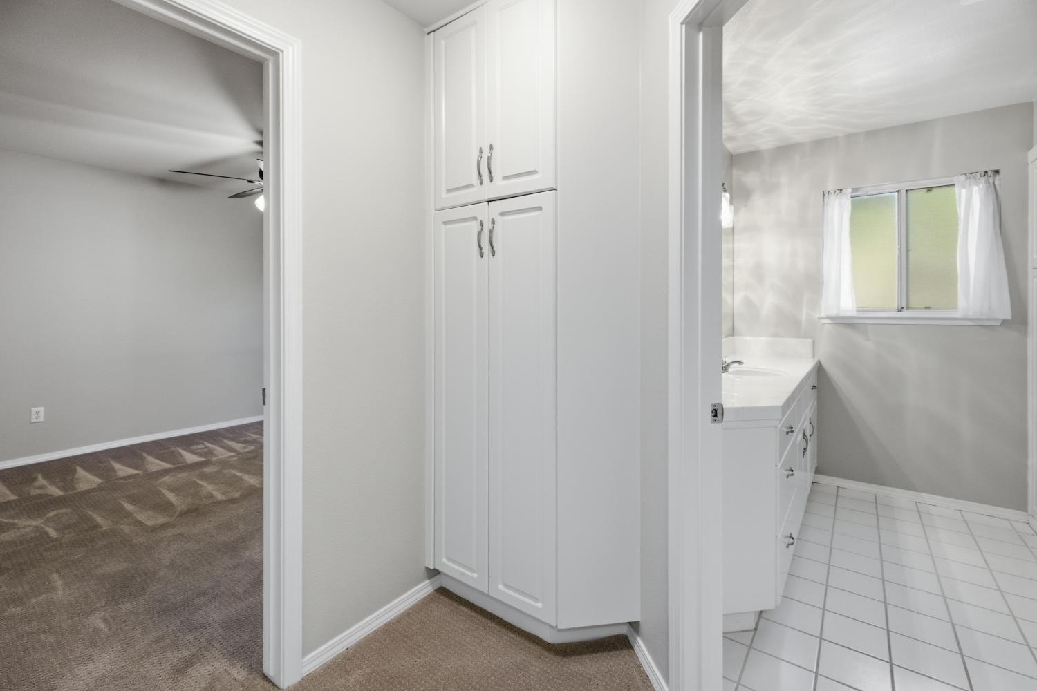 1550 Kamm Ave #110, Kingsburg, CA 93631