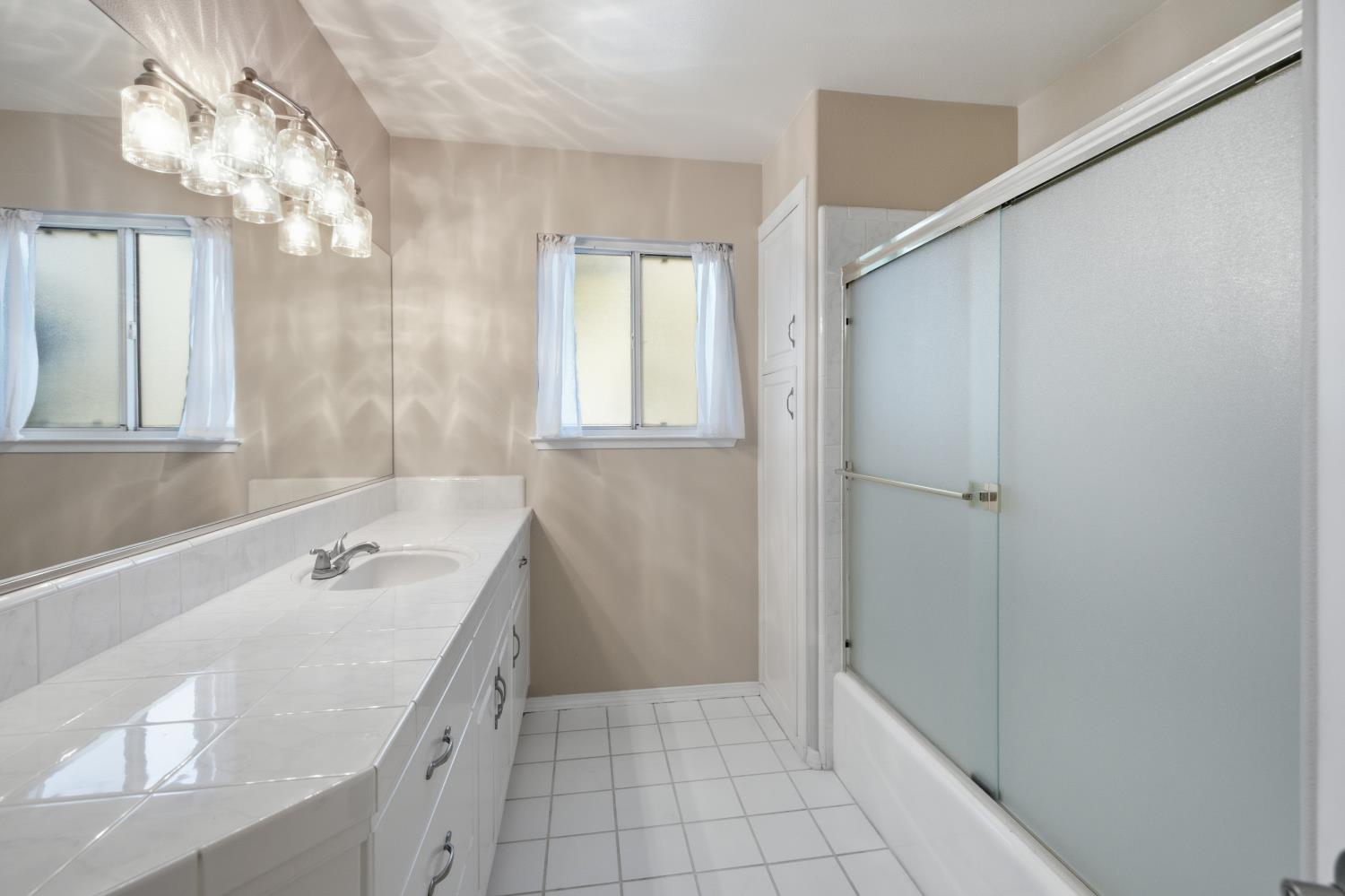 1550 Kamm Ave #110, Kingsburg, CA 93631