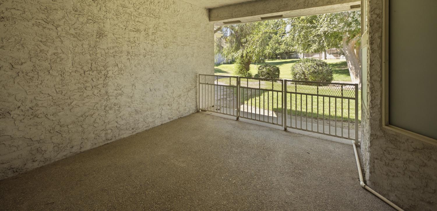 1550 Kamm Ave #110, Kingsburg, CA 93631