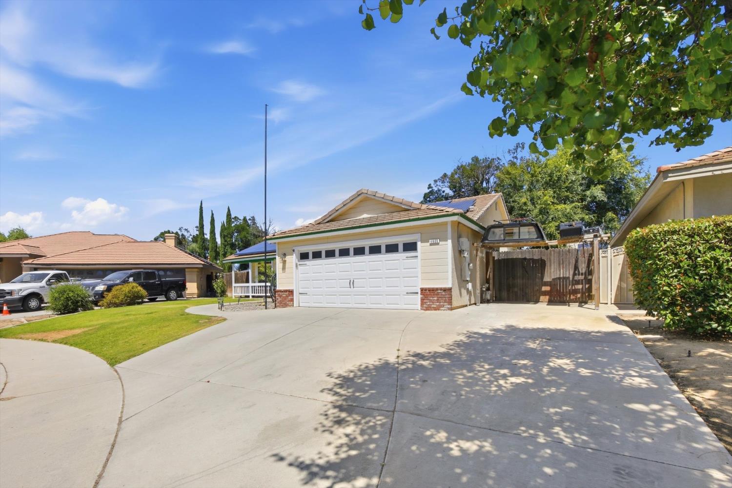 4906 Native Dancer Dr, Bakersfield, CA 93312
