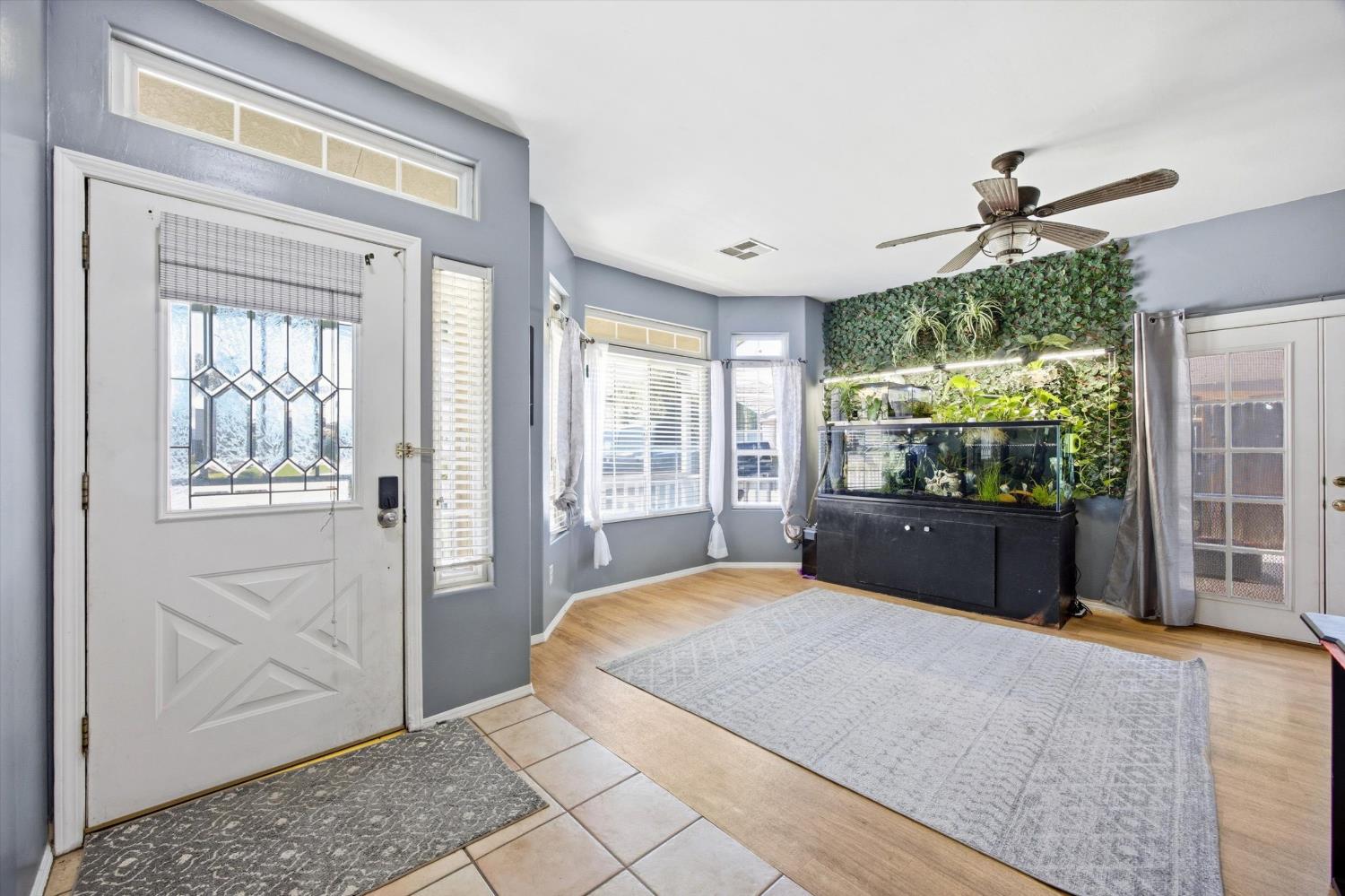 4906 Native Dancer Dr, Bakersfield, CA 93312