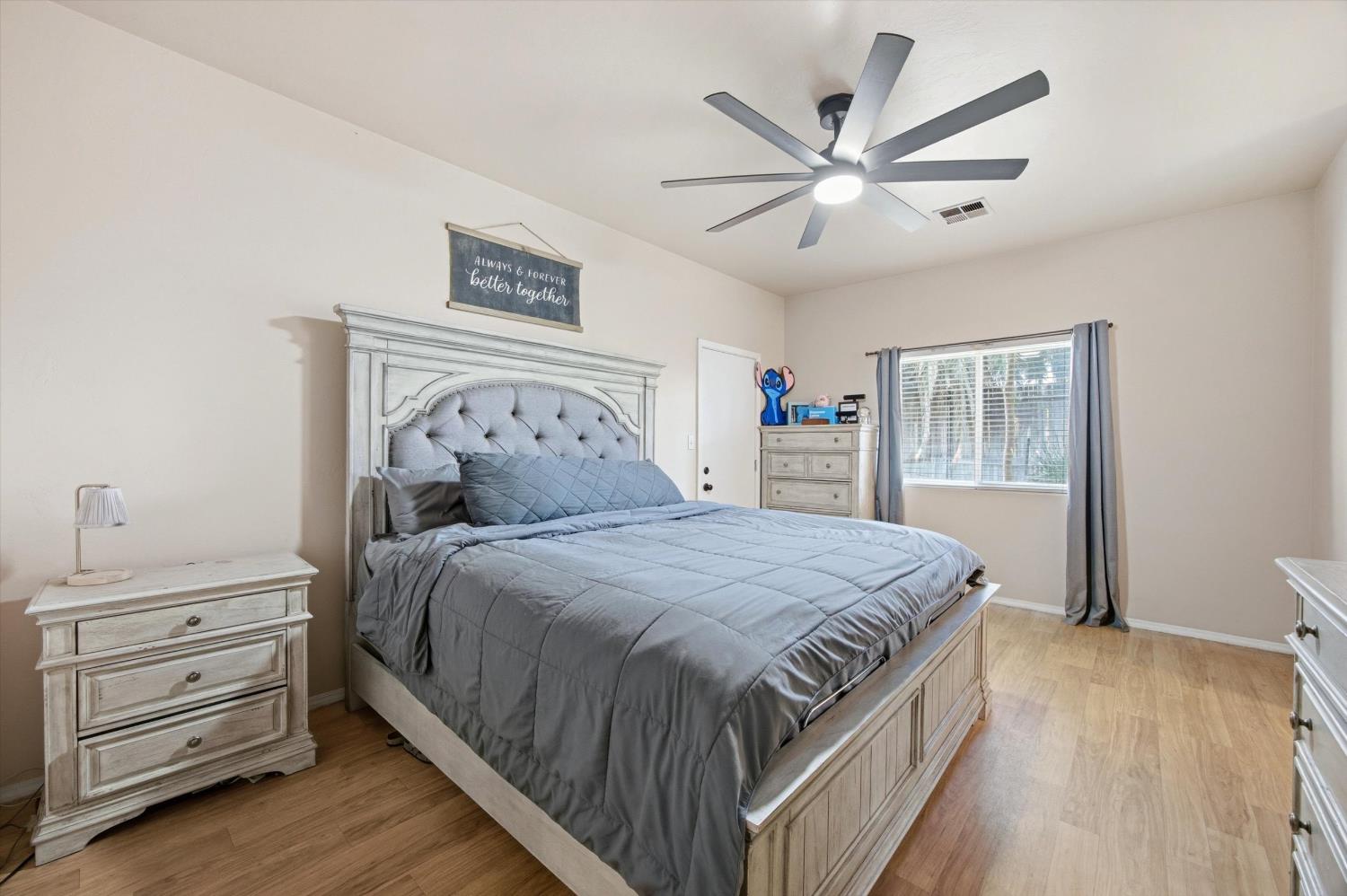 4906 Native Dancer Dr, Bakersfield, CA 93312