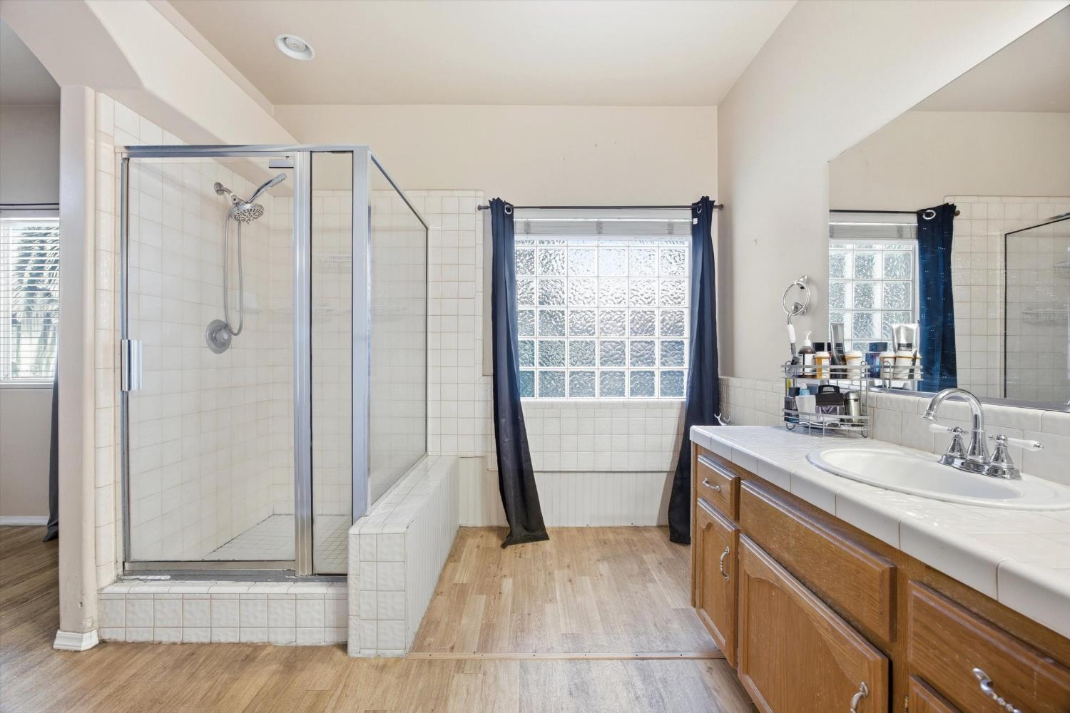 4906 Native Dancer Dr, Bakersfield, CA 93312