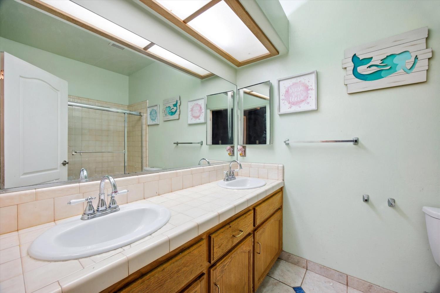 4906 Native Dancer Dr, Bakersfield, CA 93312