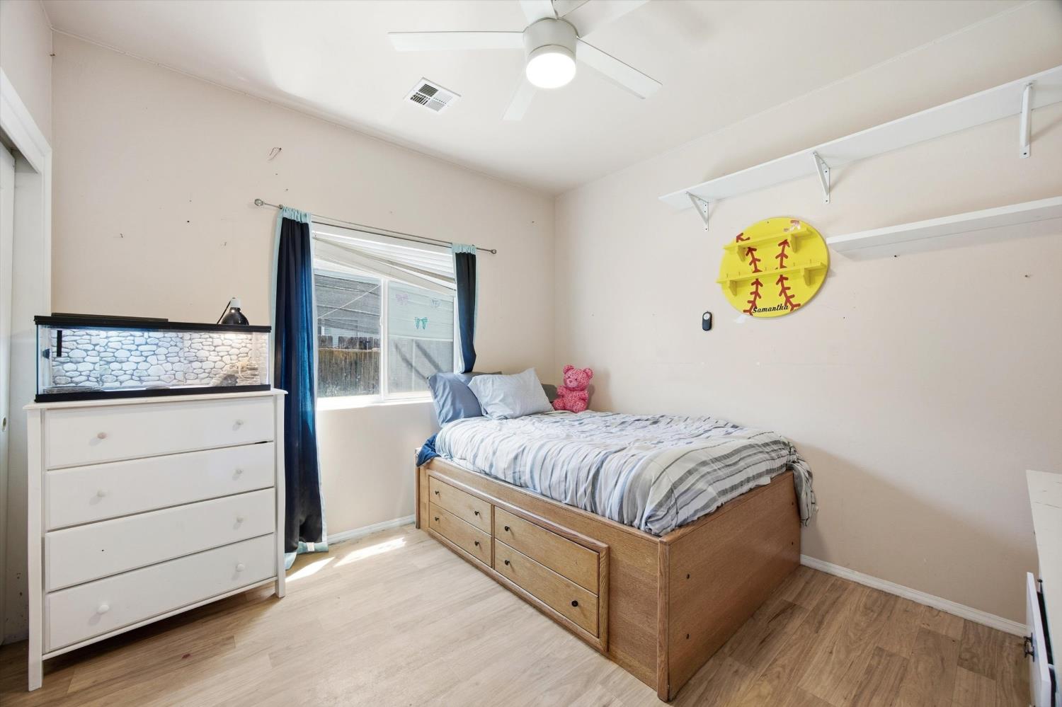 4906 Native Dancer Dr, Bakersfield, CA 93312