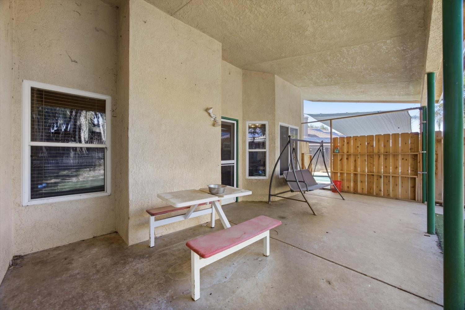 4906 Native Dancer Dr, Bakersfield, CA 93312