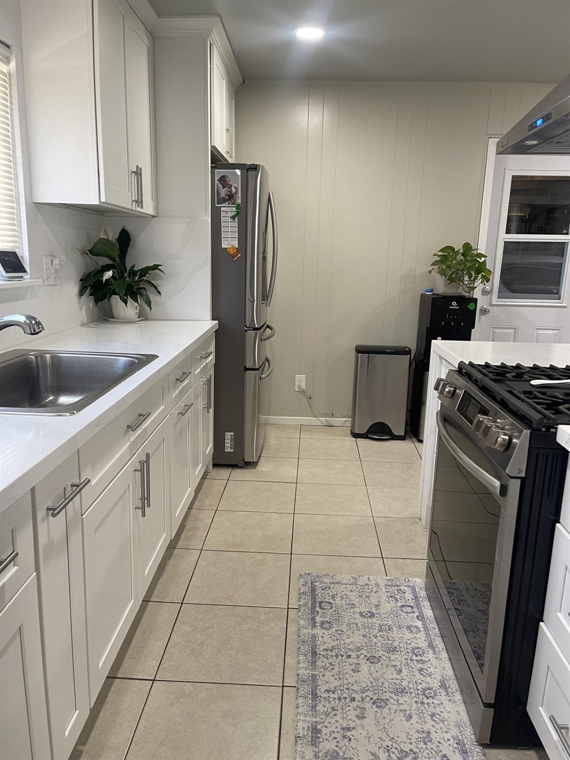35 Linda Ln, Lemoore, CA 93245