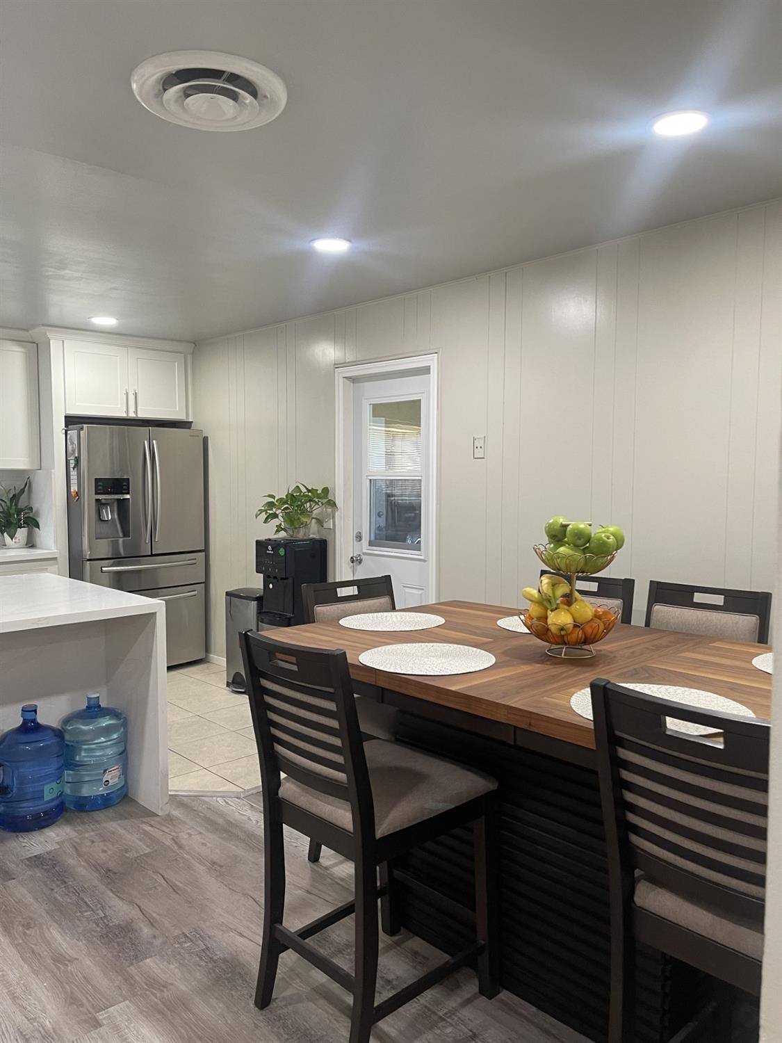 35 Linda Ln, Lemoore, CA 93245