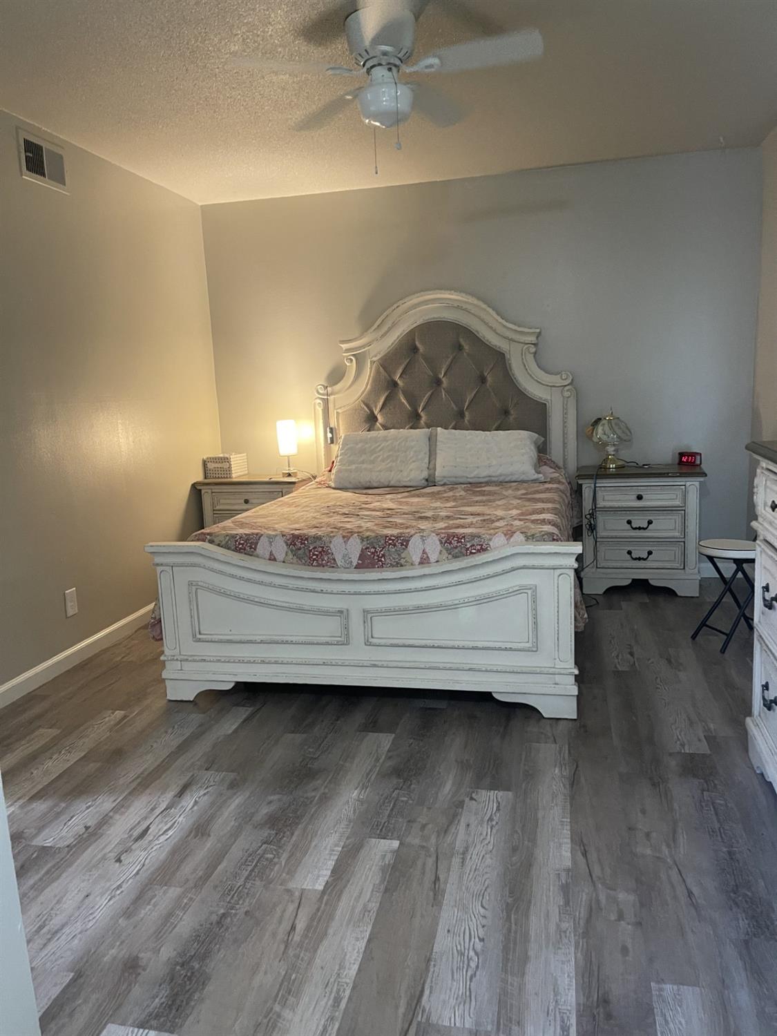 35 Linda Ln, Lemoore, CA 93245