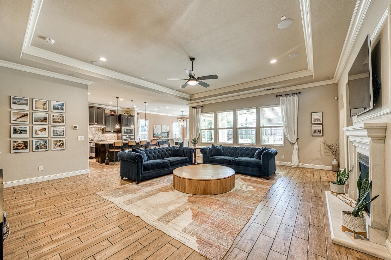 1439 N Maine Ave, Clovis, CA 93619