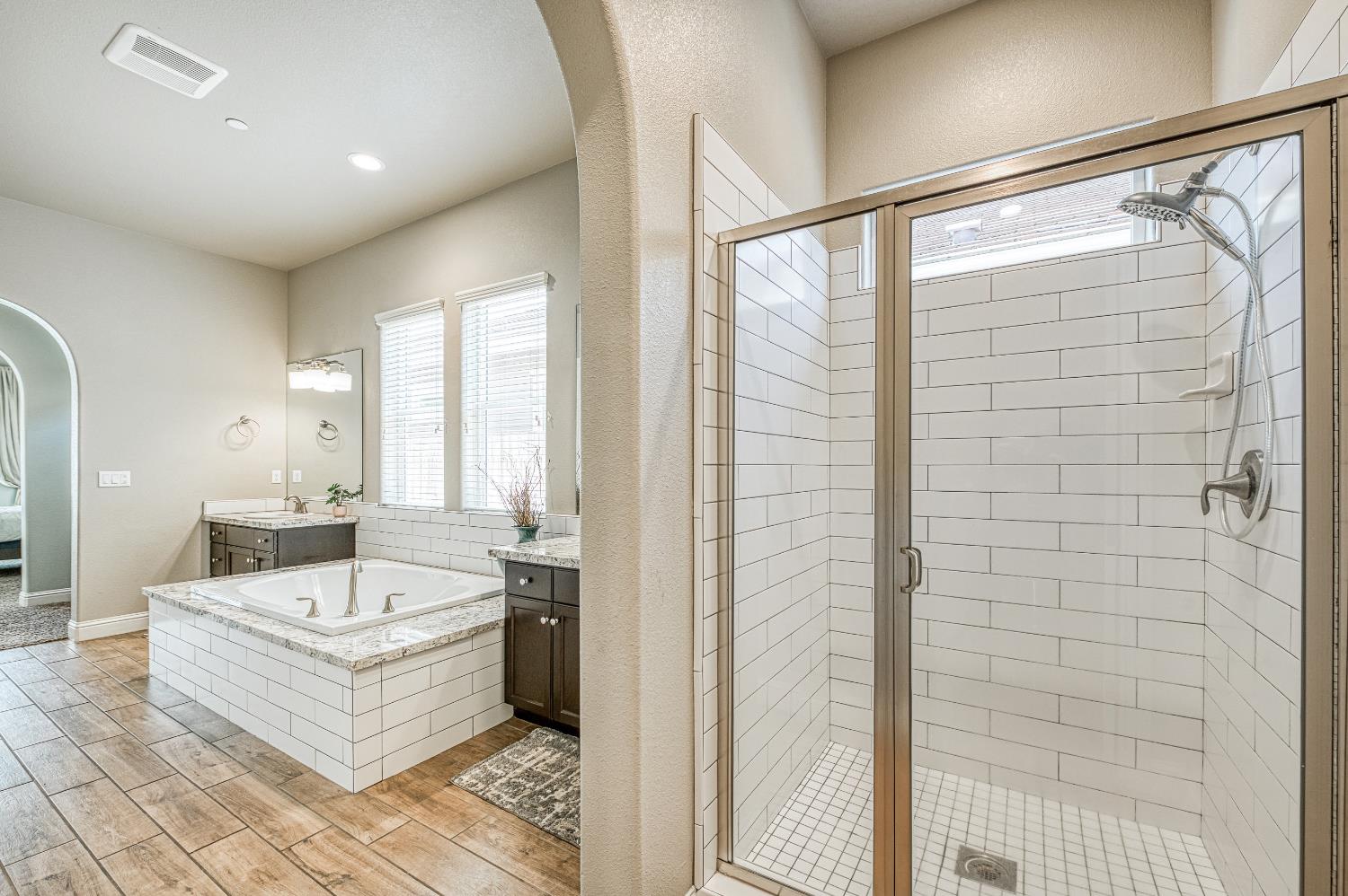 1439 N Maine Ave, Clovis, CA 93619