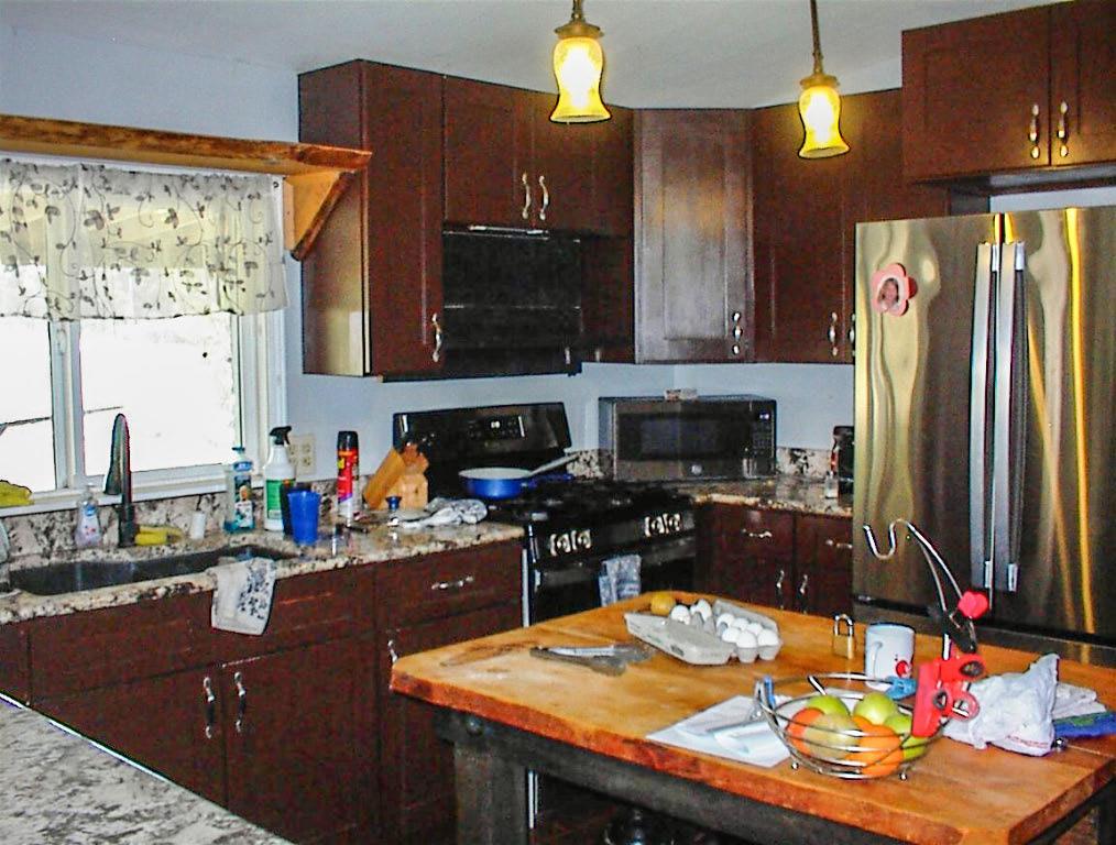 32351 Indian Guide Rd, Yokuts Valley, CA 93675