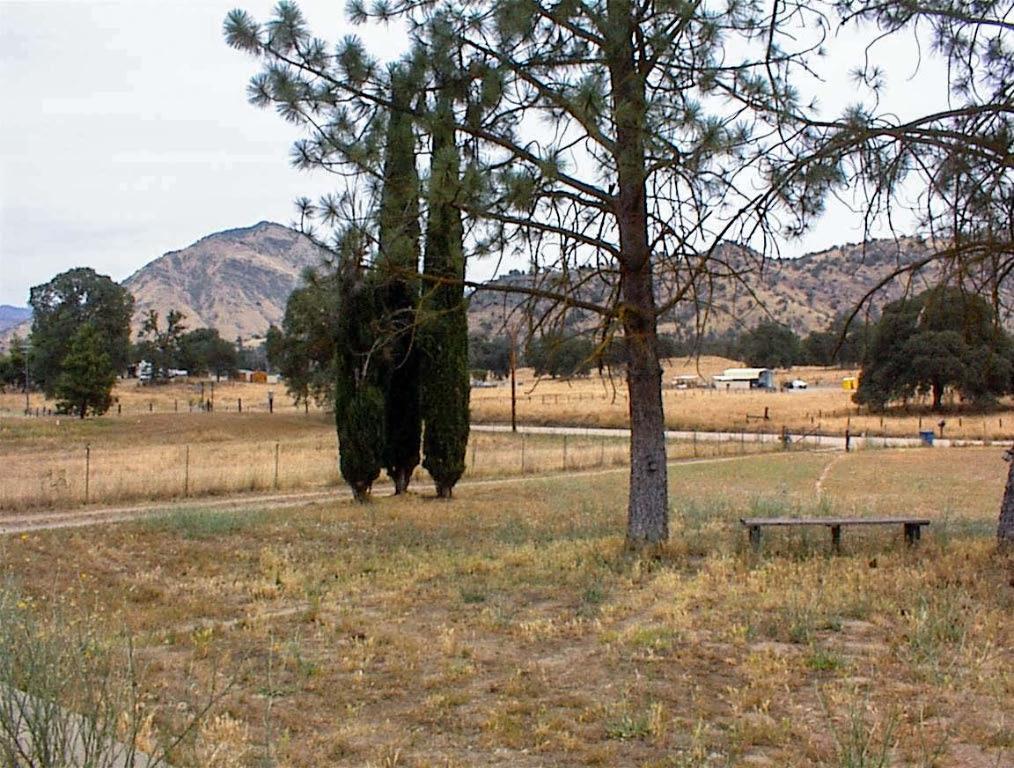 32351 Indian Guide Rd, Yokuts Valley, CA 93675