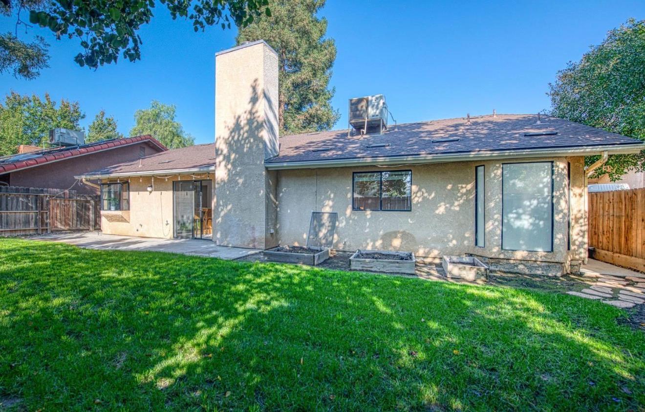 1653 E Cole Ave, Fresno, CA 93720