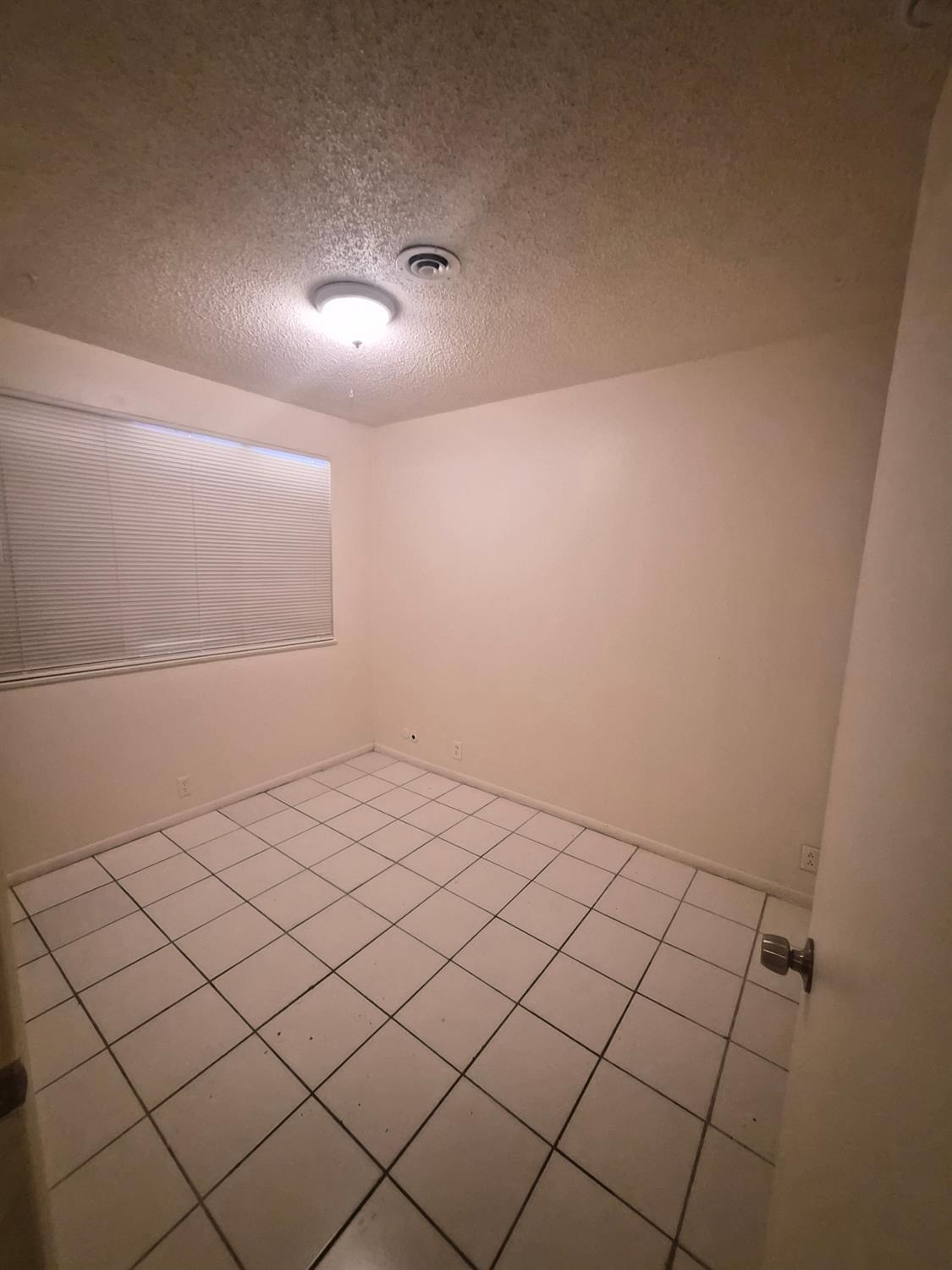 3436 N Lafayette Ave, Fresno, CA 93705