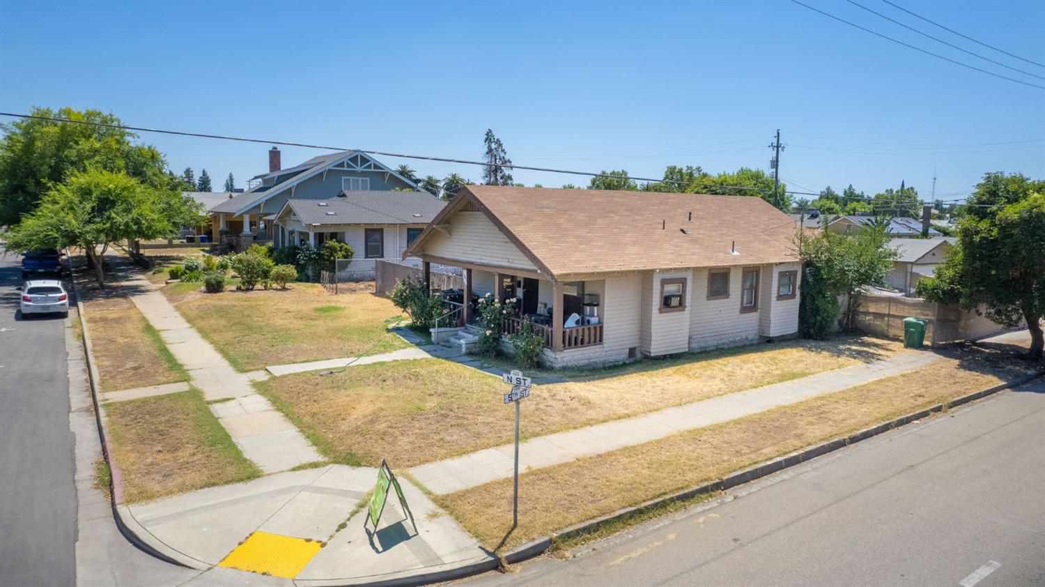 501 N St, Sanger, CA 93657