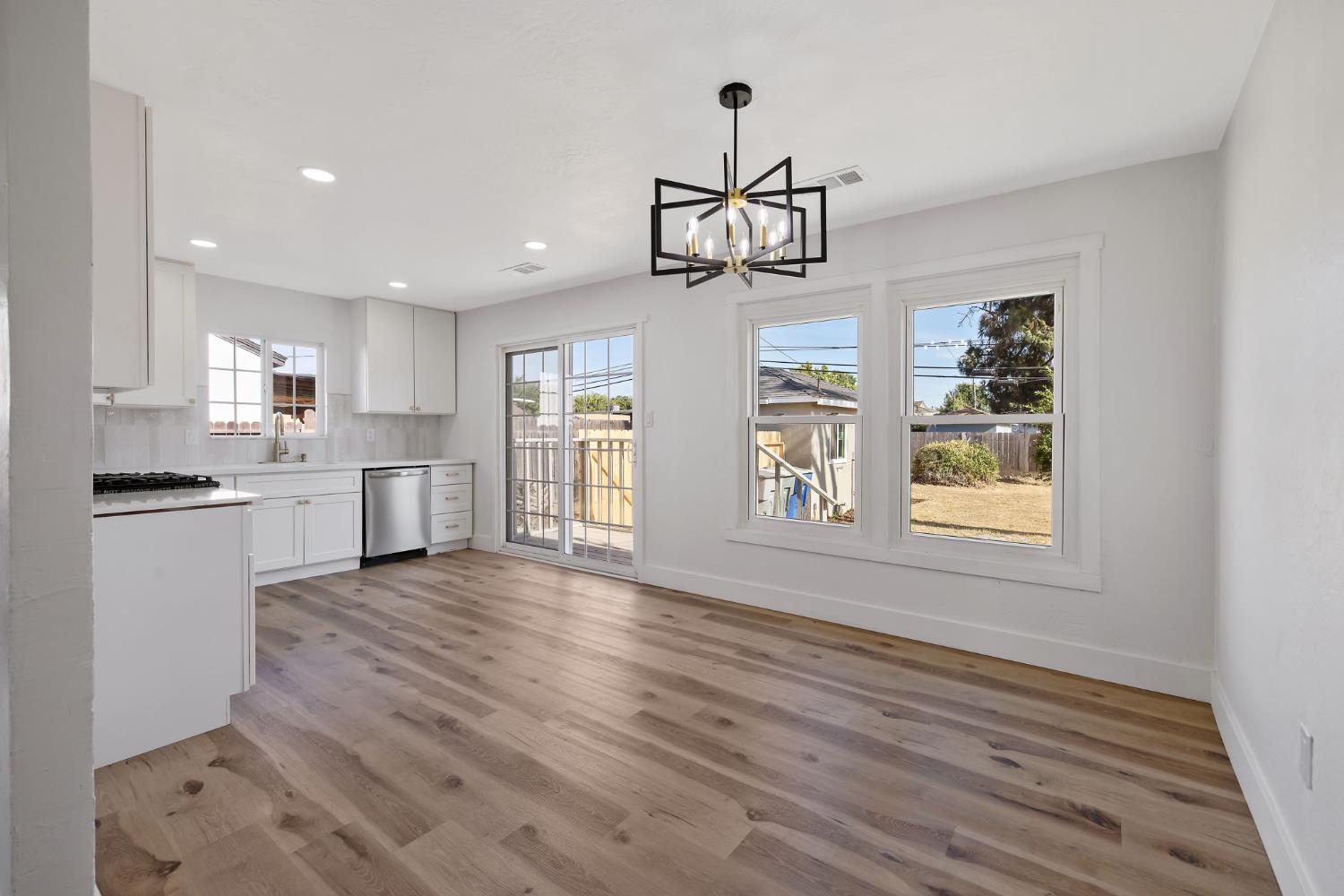1142 E Cornell Ave, Fresno, CA 93704
