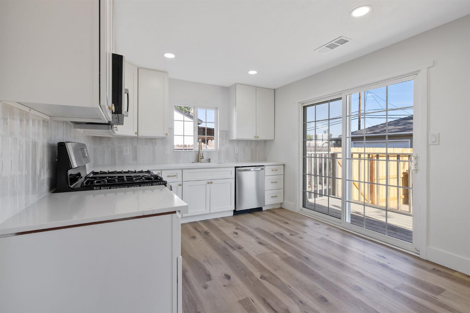 1142 E Cornell Ave, Fresno, CA 93704