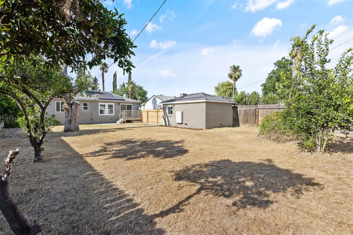 1142 E Cornell Ave, Fresno, CA 93704