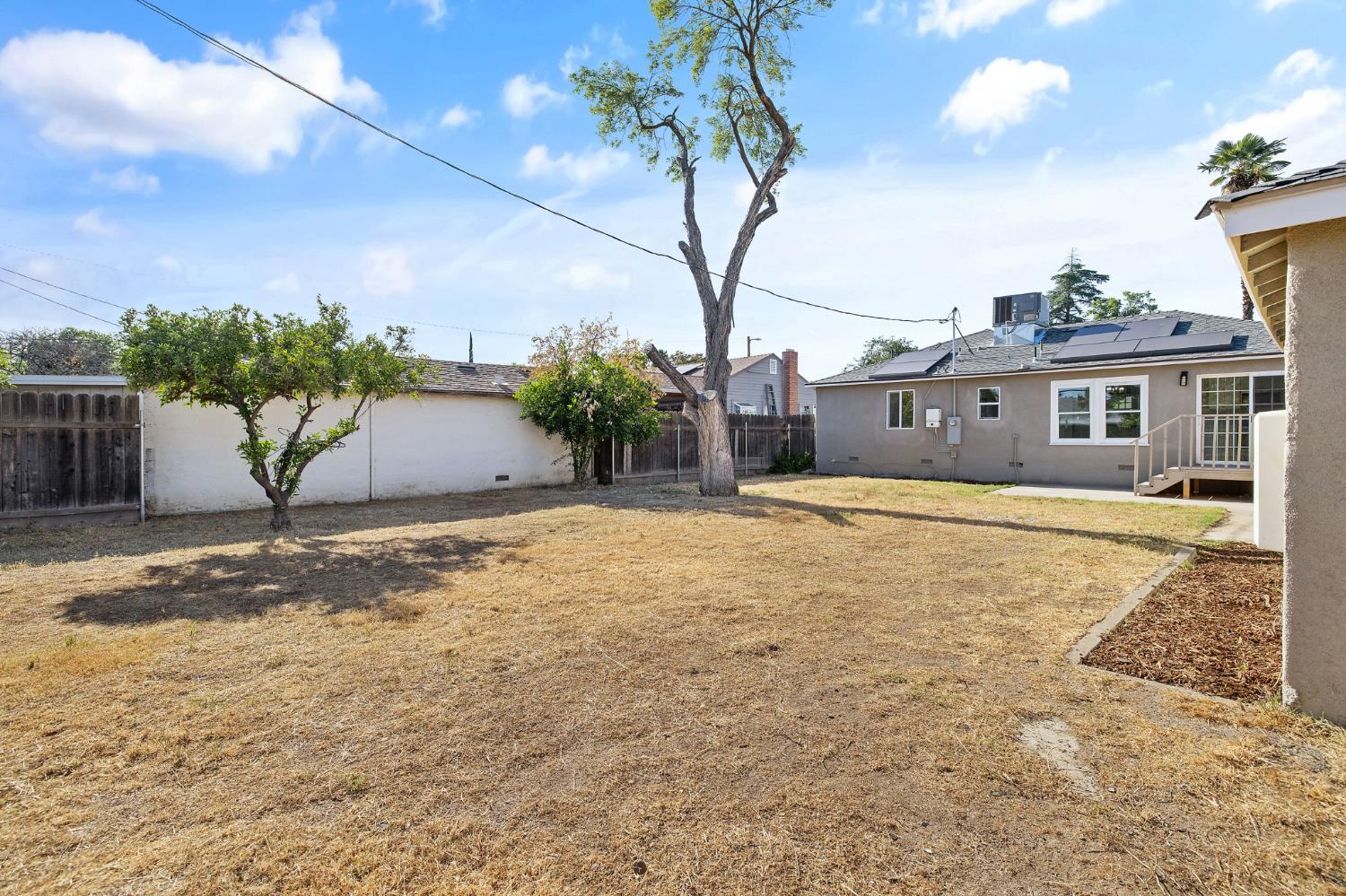 1142 E Cornell Ave, Fresno, CA 93704