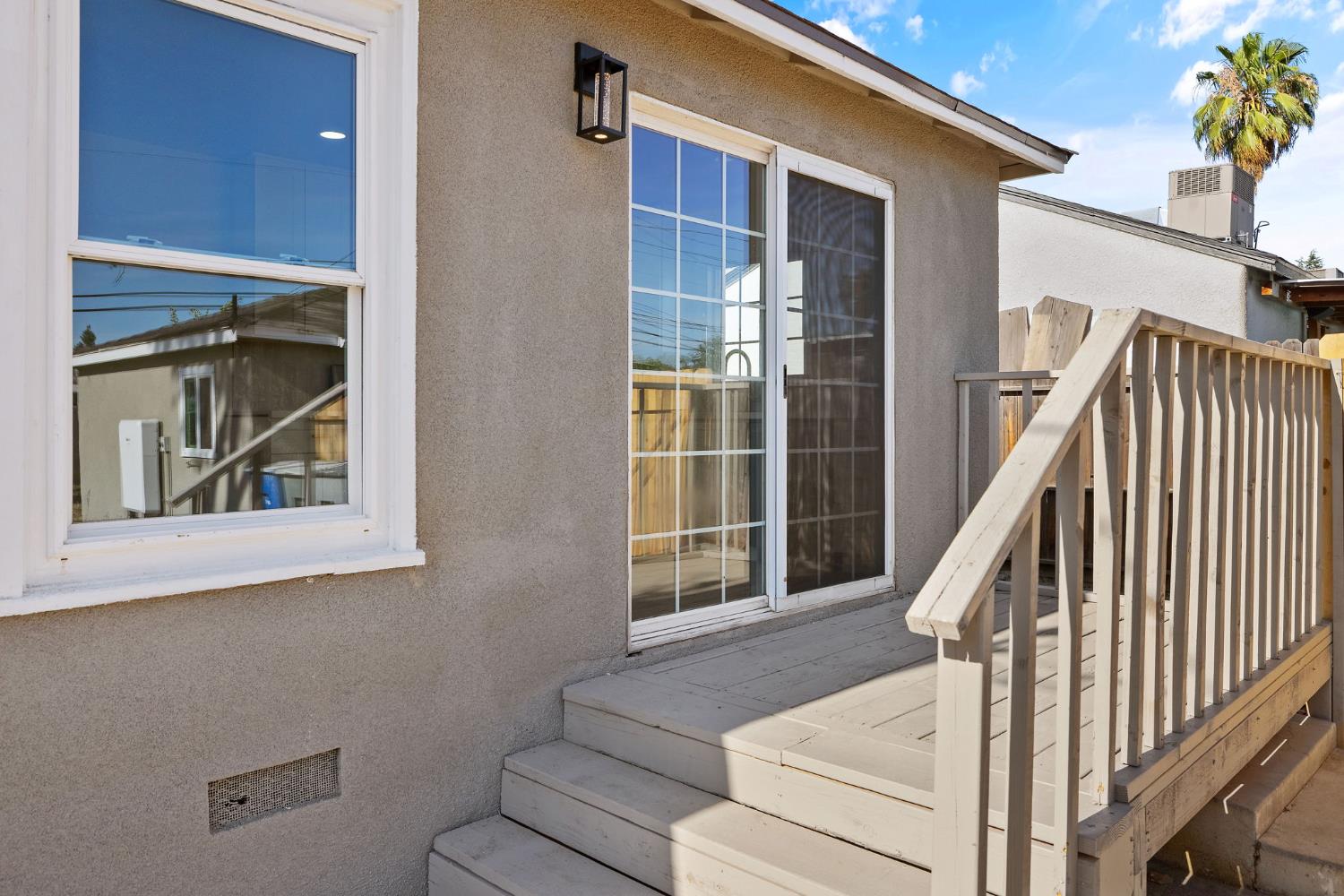 1142 E Cornell Ave, Fresno, CA 93704