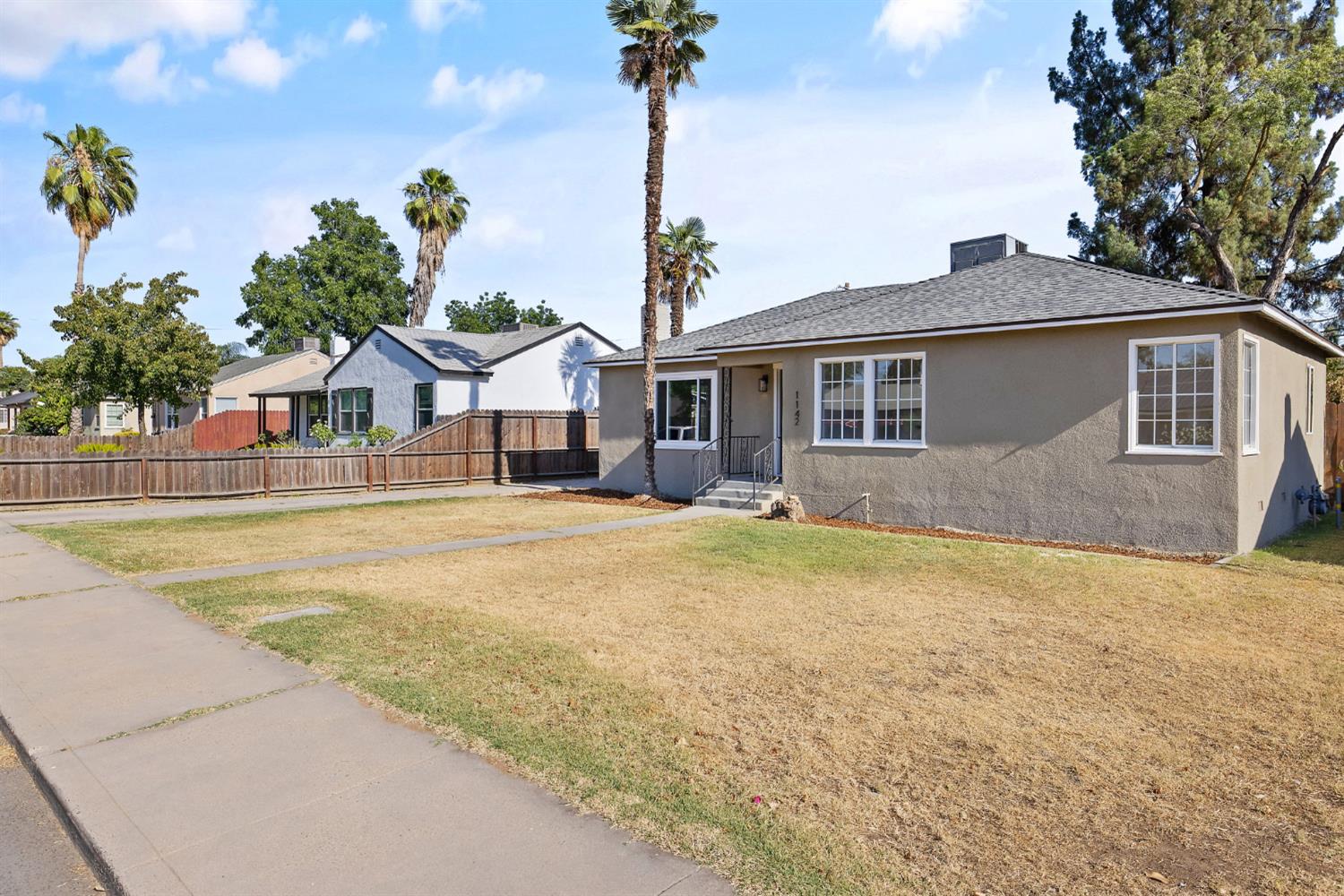 1142 E Cornell Ave, Fresno, CA 93704