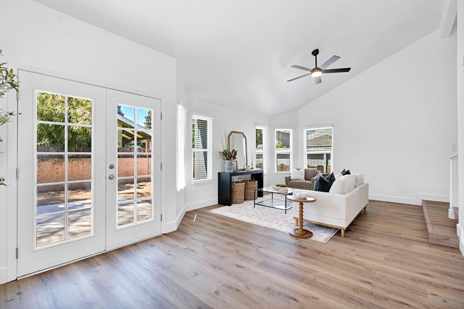 3065 N Marty Ave #129, Fresno, CA 93722