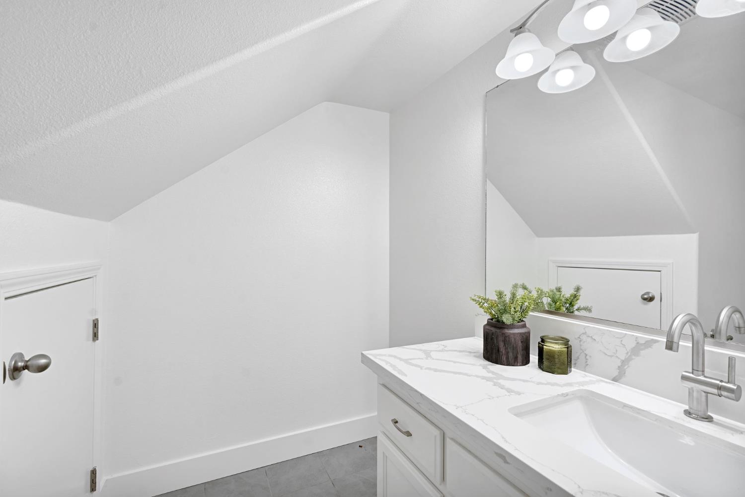 3065 N Marty Ave #129, Fresno, CA 93722