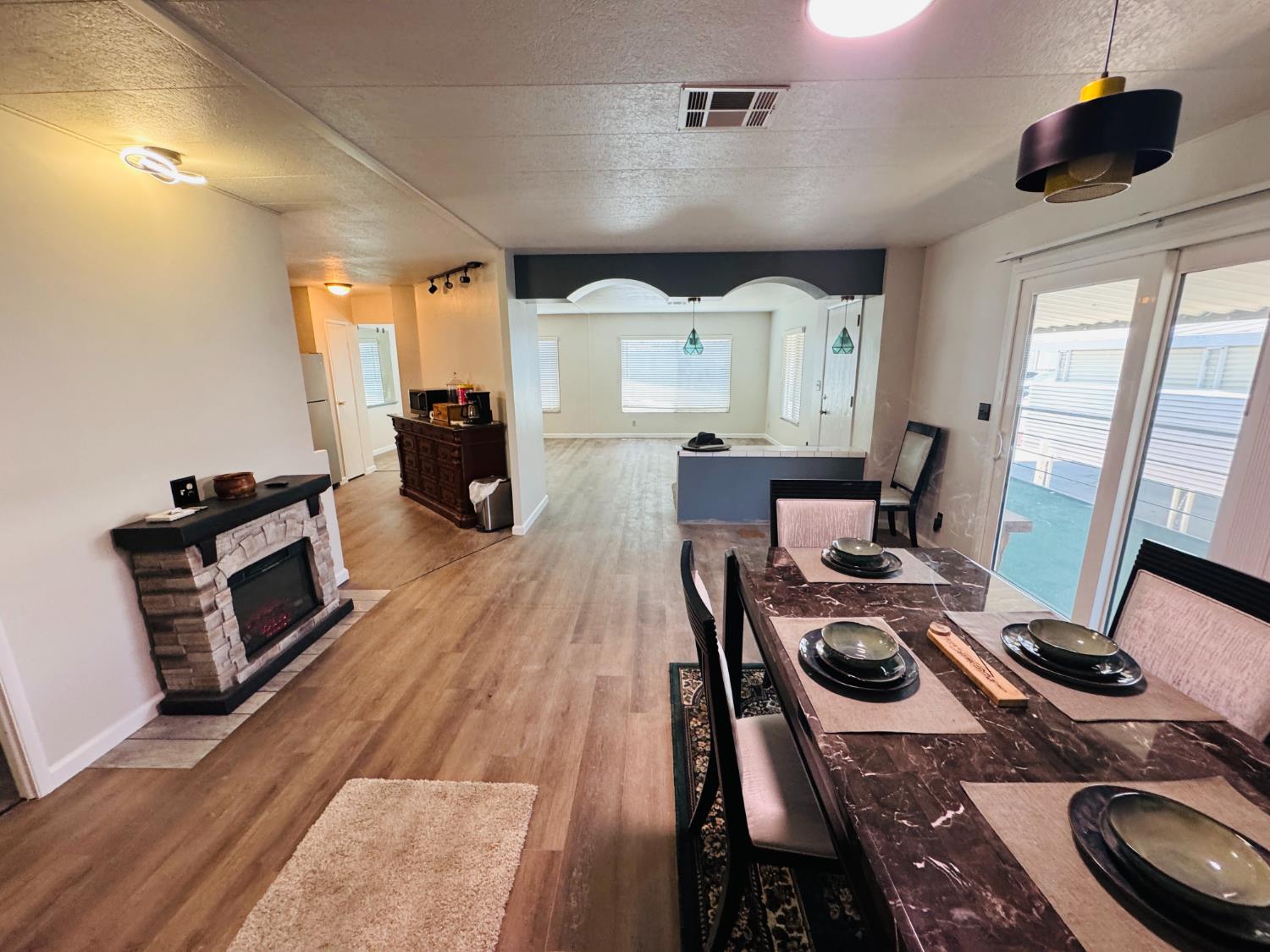 371 Bethel Ave #24, Sanger, CA 93657