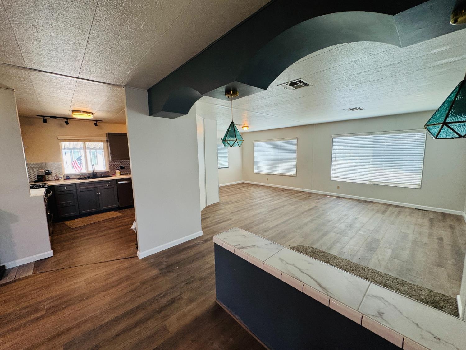 371 Bethel Ave #24, Sanger, CA 93657