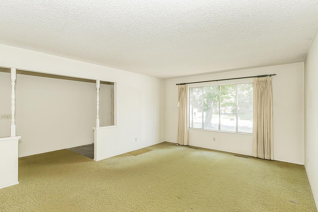 1553 W Palo Alto Ave, Fresno, CA 93711