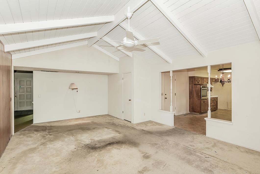 1553 W Palo Alto Ave, Fresno, CA 93711