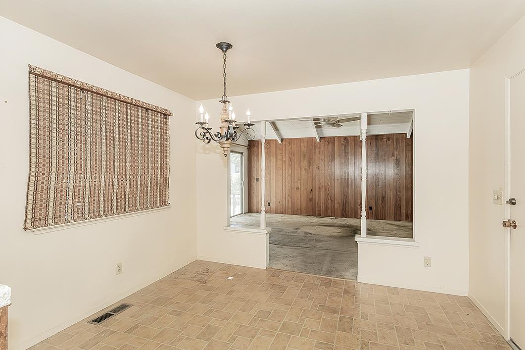 1553 W Palo Alto Ave, Fresno, CA 93711