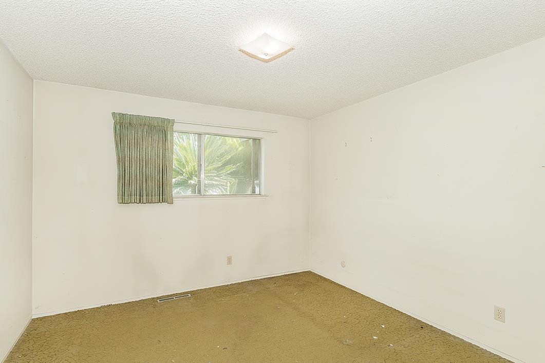 1553 W Palo Alto Ave, Fresno, CA 93711