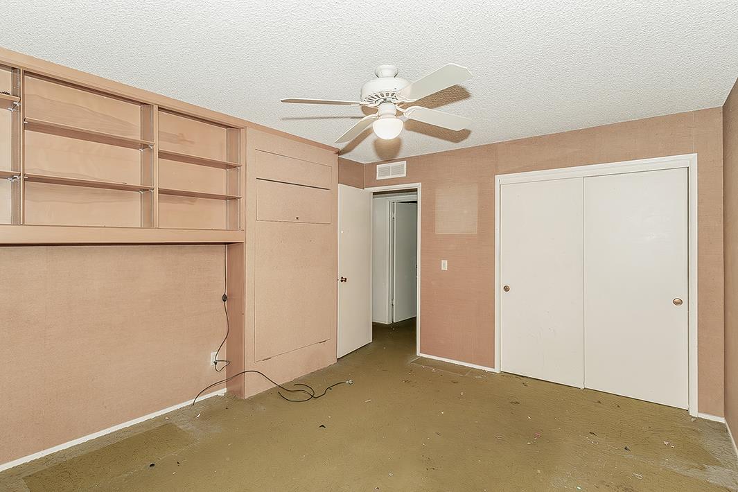 1553 W Palo Alto Ave, Fresno, CA 93711